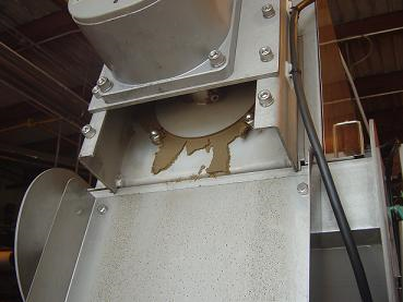 Discharge Outlet for Dewatered Cake