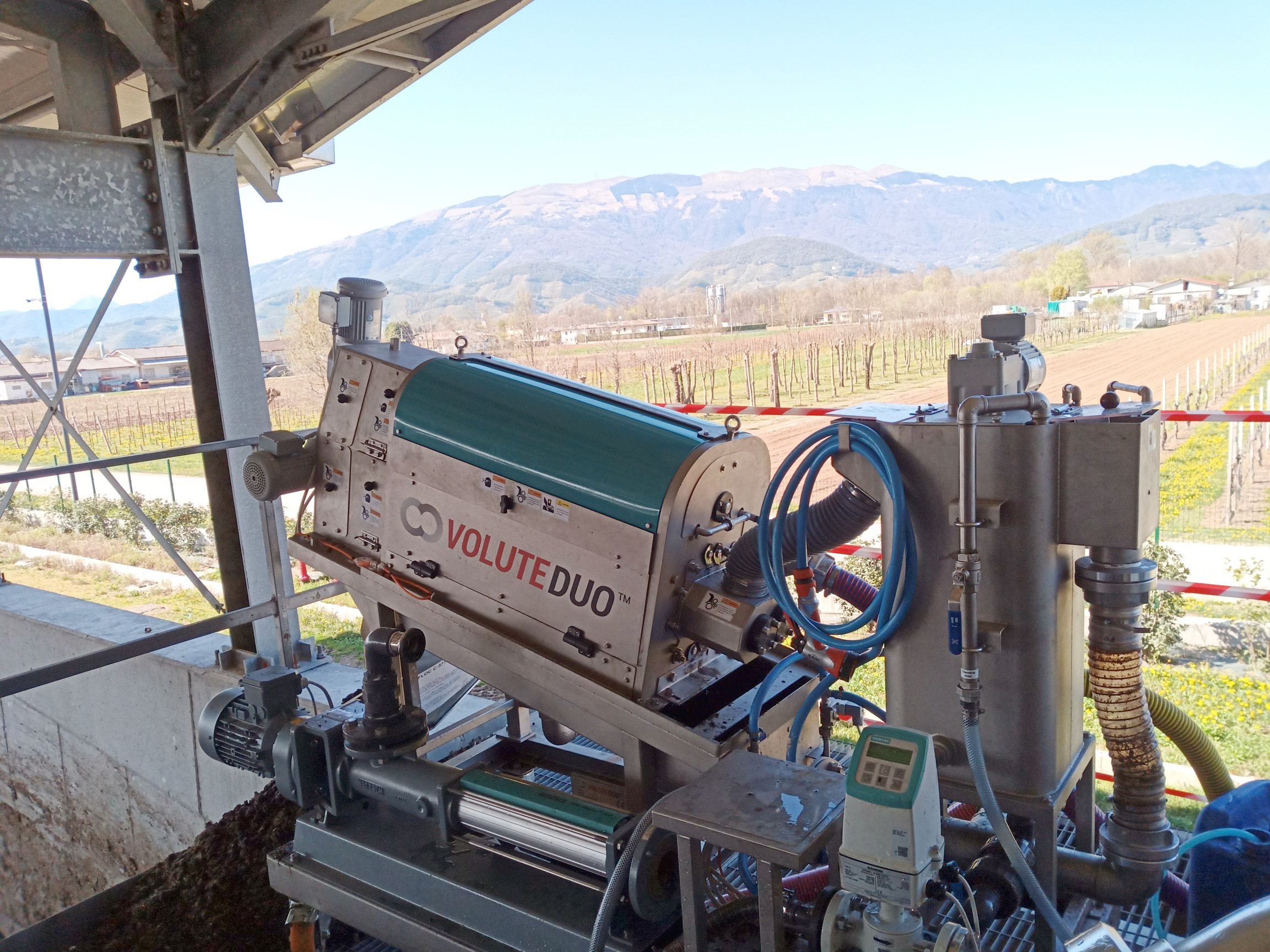 What exactly is a Sludge Dewatering Press? What Types, Mechanisms, and Benefits exist upon its Implementation?